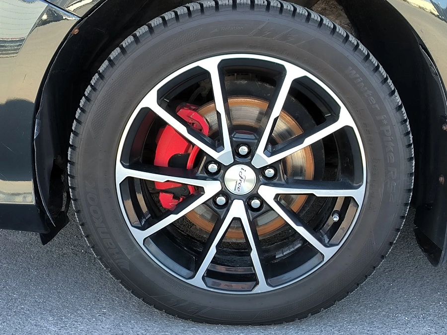 Toyota Camry, 2013г., передний привод, автомат