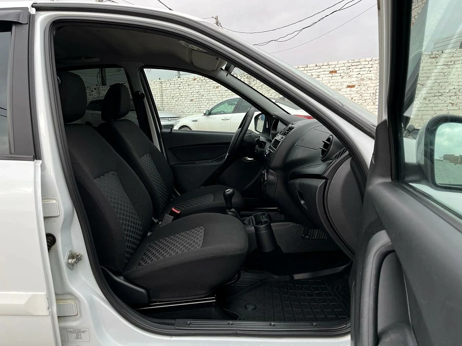 Lada (ВАЗ) Granta, 2023г., передний привод, механика