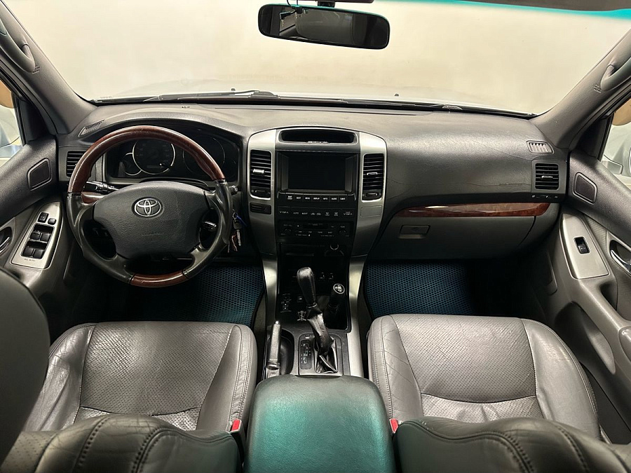Toyota , 2003г., передний привод, автомат