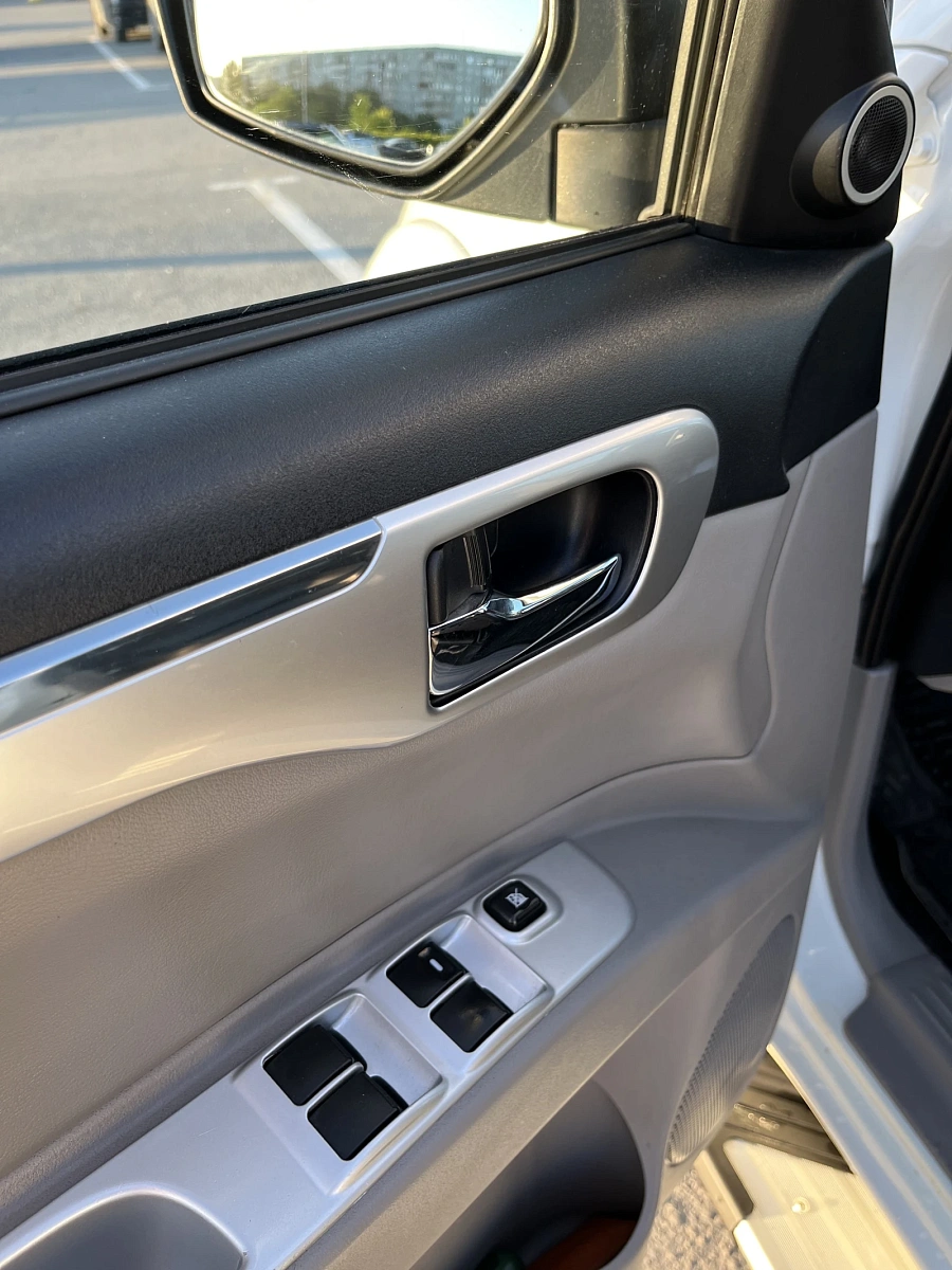 Mitsubishi Pajero Sport, 2011г., полный привод, автомат
