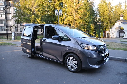 Honda Freed, 2019г, передний привод, вариатор