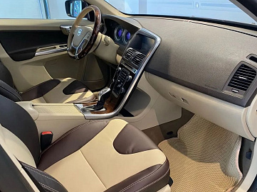 Volvo , 2012г., передний привод, автомат
