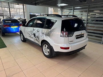 Mitsubishi Outlander, 2011г, полный привод, вариатор