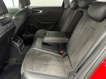 Audi A4, 2019г, передний привод, автомат