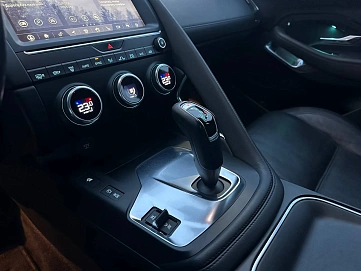 Jaguar E-Pace, 2018г, полный привод, автомат