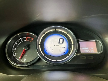 Renault Megane, 2013г, передний привод, механика