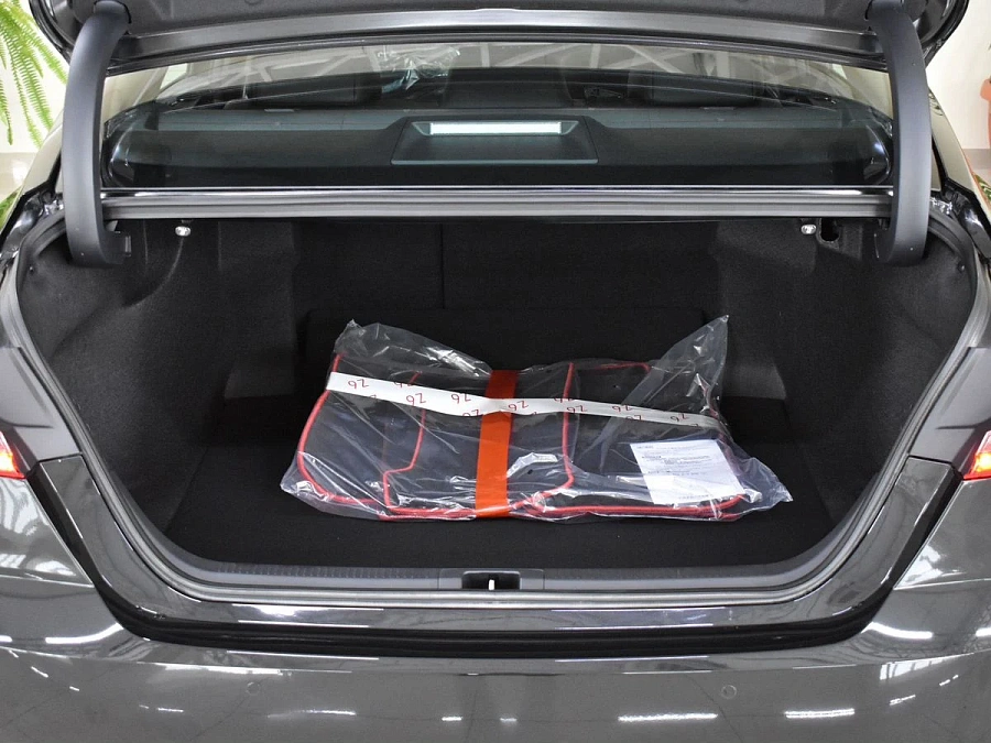 Toyota Camry, 2026г., передний привод, вариатор