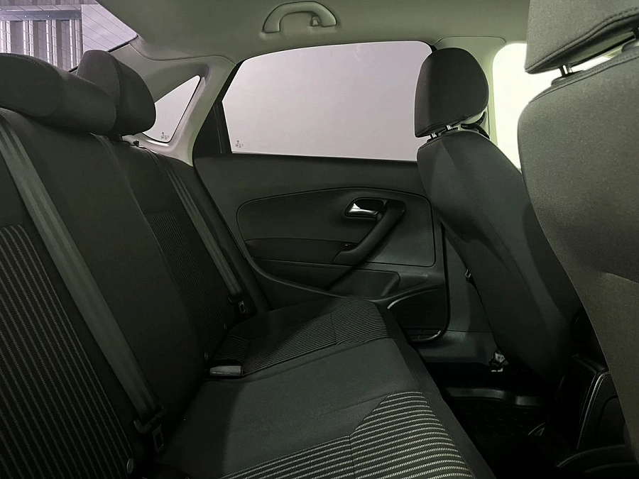 Volkswagen Polo, 2011г., передний привод, механика