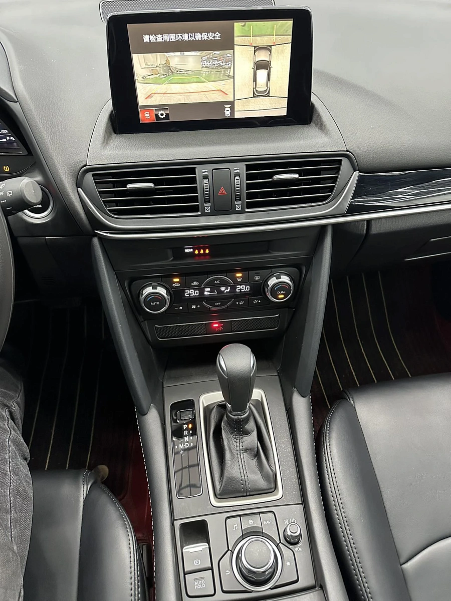 Mazda CX-4, 2023г., передний привод, автомат