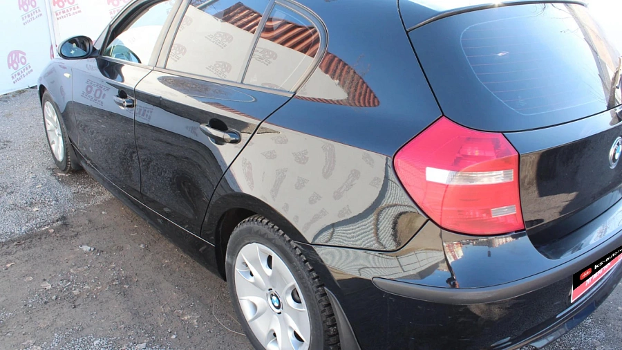 BMW 1 серии, 2008г., передний привод, автомат