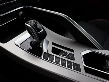 Geely Coolray, 2021г, передний привод, робот