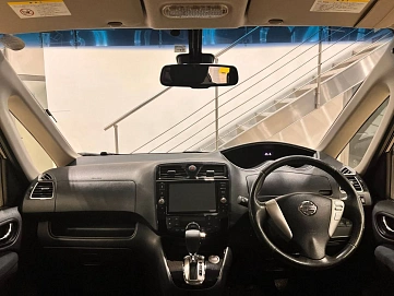 Nissan Serena, 2015г, передний привод, вариатор