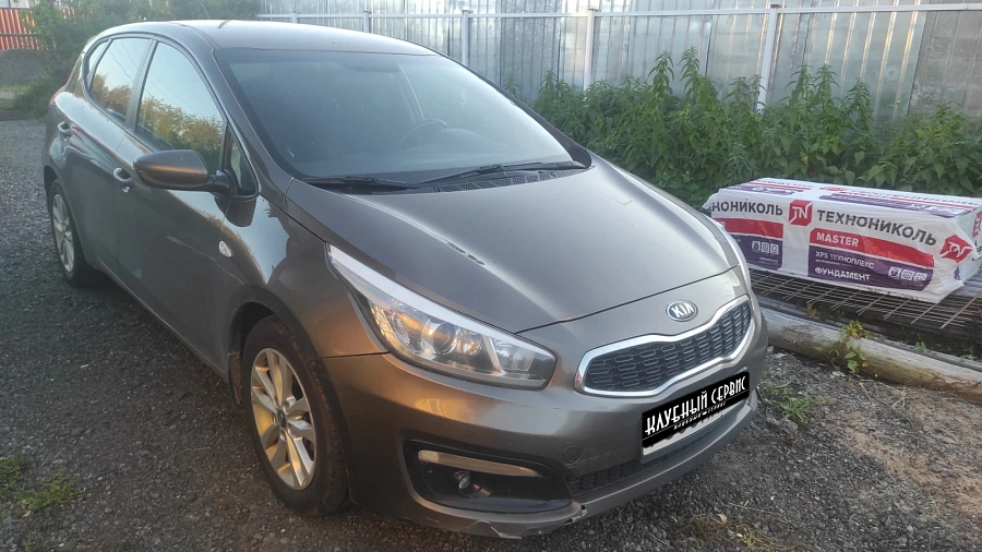 Kia Ceed, 2015г., передний привод, автомат