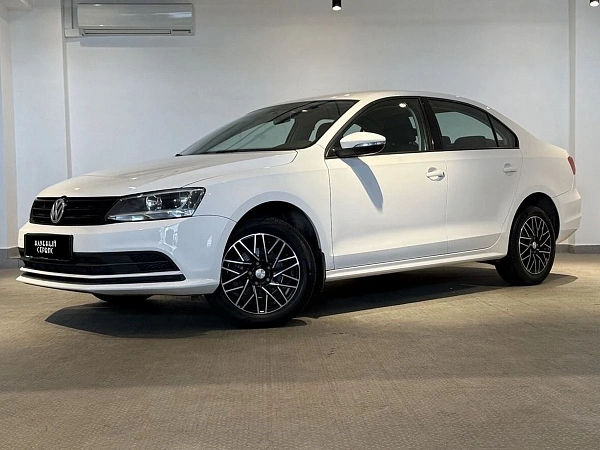 Volkswagen Jetta, 2015г., передний привод, автомат