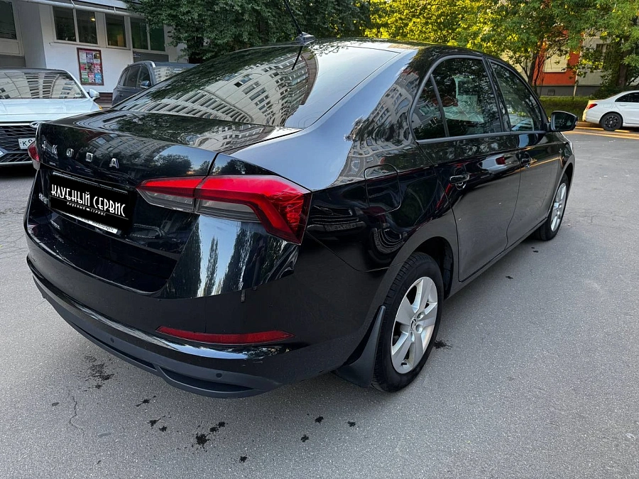 Skoda Rapid, 2020г., передний привод, робот