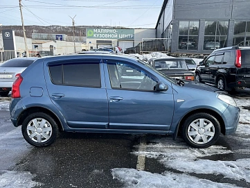 Renault Sandero, 2011г, передний привод, автомат