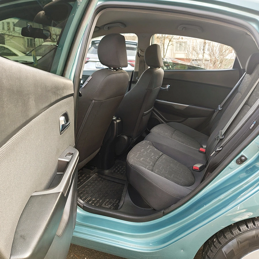 Kia Rio, 2013г., передний привод, механика