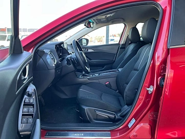 Mazda 3, 2019г, передний привод, автомат