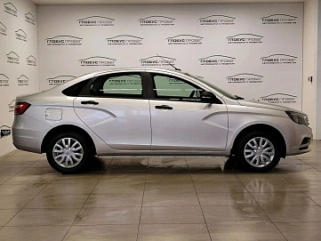 Lada (ВАЗ) Vesta, 2017г, передний привод, механика