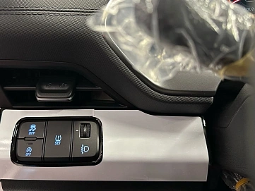 Hyundai Lafesta, 2025г, передний привод, робот