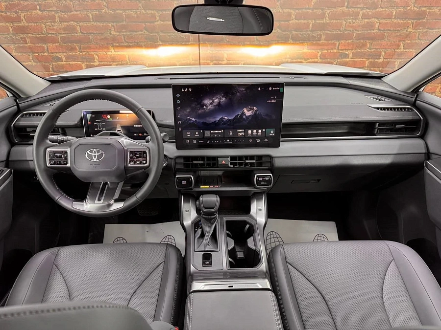 Toyota RAV4, 2025г., полный привод, вариатор