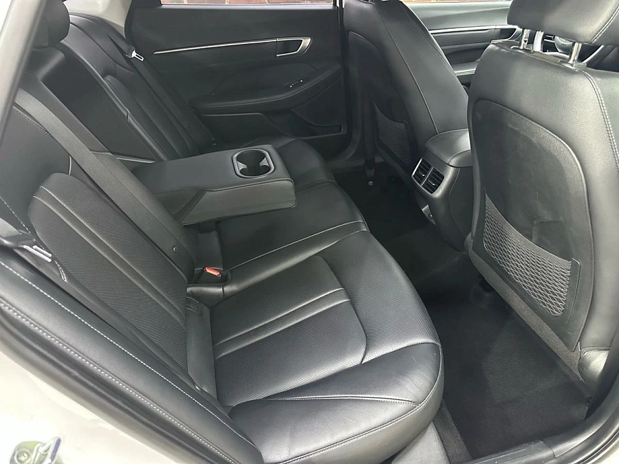 Hyundai Sonata, 2021г., передний привод, автомат