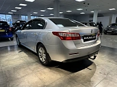 Renault Latitude, 2010г., передний привод, вариатор