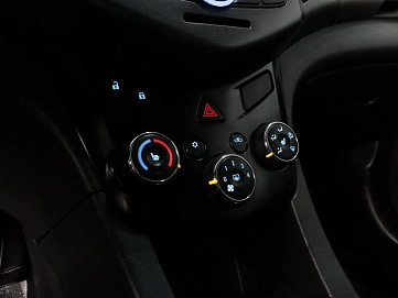 Chevrolet Aveo, 2013г., передний привод, механика