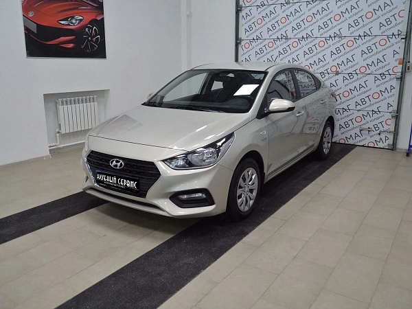 Hyundai Solaris, 2019г., передний привод, автомат