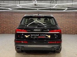 Audi Q7, 2024г, полный привод, автомат
