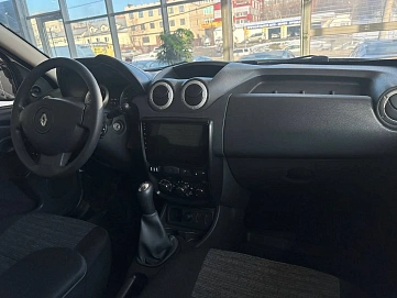 Renault Duster, 2012г, передний привод, механика