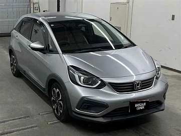 Honda Fit, 2021г, передний привод, вариатор