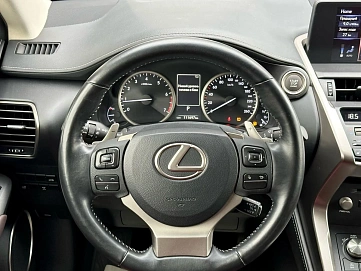 Lexus NX, 2017г, полный привод, вариатор