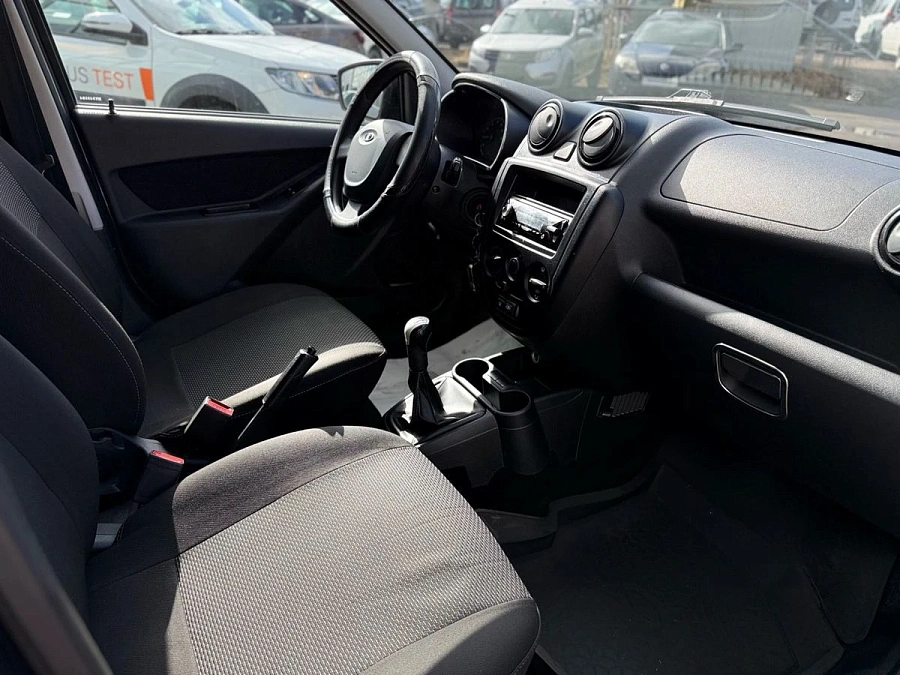 Lada (ВАЗ) Granta, 2017г., передний привод, механика