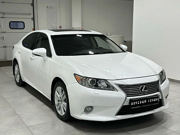 Lexus ES, 2012г, передний привод, автомат