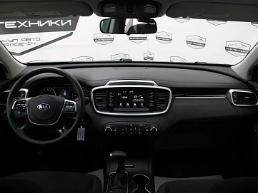 Kia , 2020г., передний привод, автомат