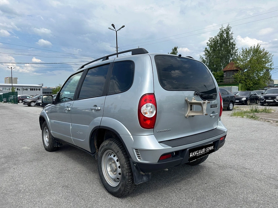 Chevrolet Niva, 2015г., передний привод, механика
