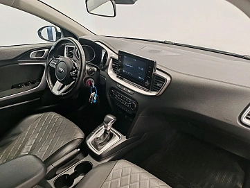 Kia Ceed, 2020г, передний привод, автомат