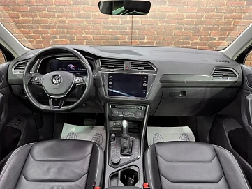 Volkswagen Tiguan, 2018г, полный привод, робот
