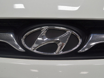 Hyundai Solaris, 2012г, передний привод, автомат