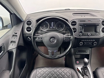 Volkswagen Tiguan, 2013г., полный привод, автомат