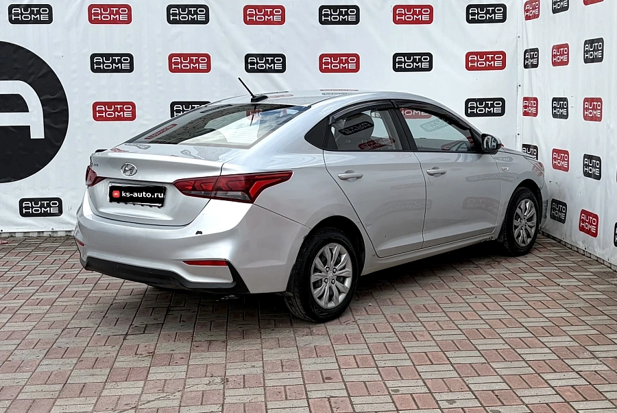 Hyundai Solaris, 2018г., передний привод, автомат