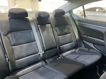 Hyundai Elantra, 2018г, передний привод, механика