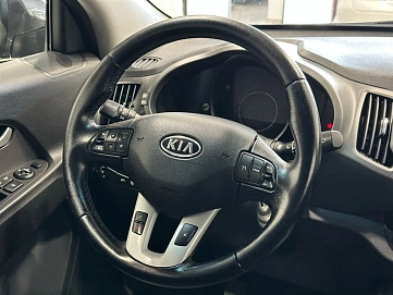 Kia Sportage, 2011г, передний привод, механика