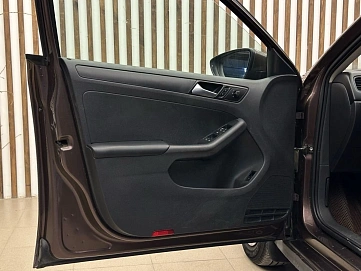 Volkswagen Jetta, 2014г, передний привод, механика