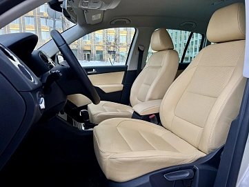 Volkswagen Tiguan, 2010г, полный привод, автомат