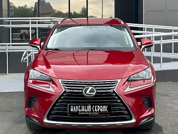 Lexus NX, 2017г, полный привод, вариатор