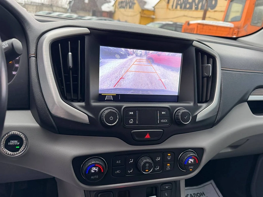GMC Terrain, 2018г., передний привод, автомат