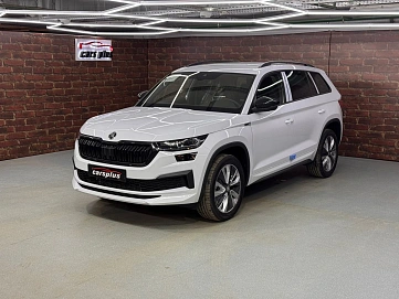 Skoda Kodiaq, 2025г, полный привод, робот