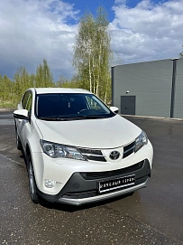 Toyota RAV4, 2013г, полный привод, вариатор